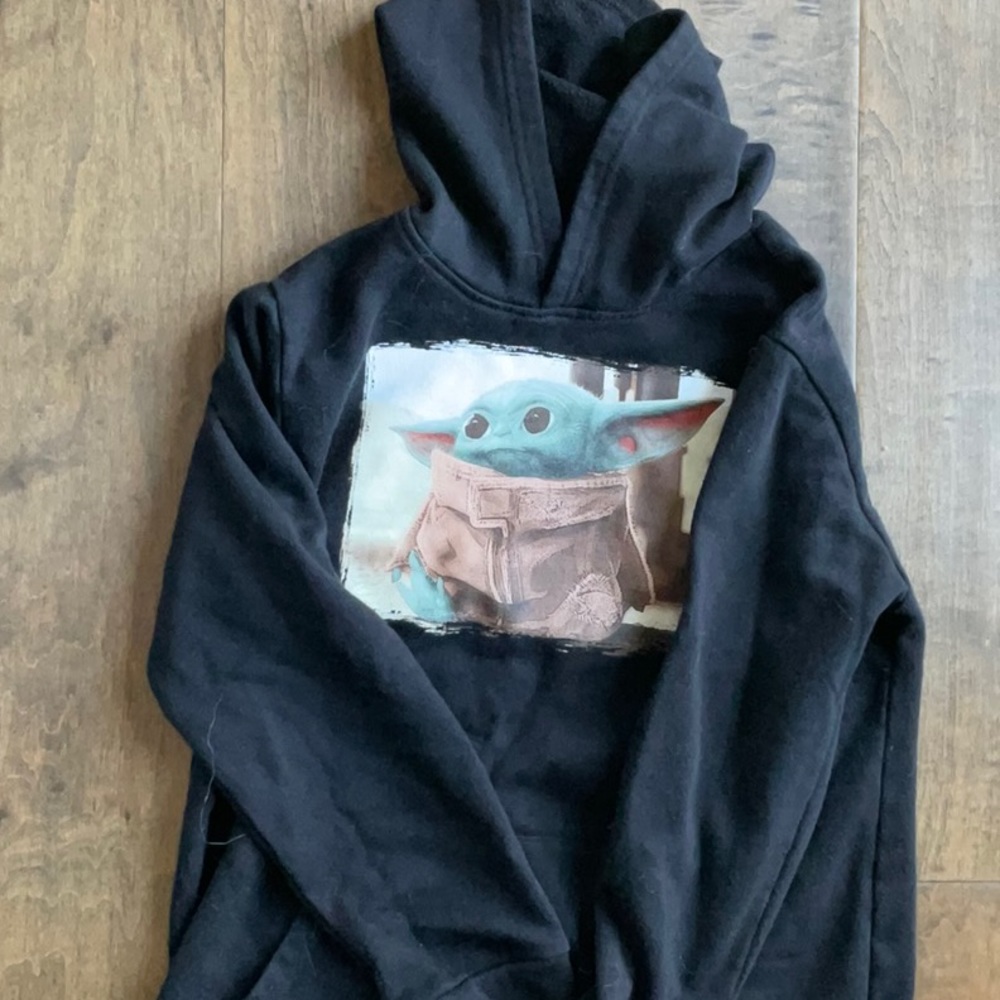 the Mandalorian Baby Yoda hoodie